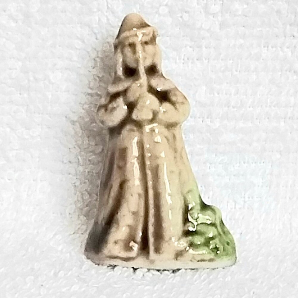 4/$20 Series 2 Nursery Rhymes (71-79) Wade Red Rose Tea Pied Piper Figurine!!